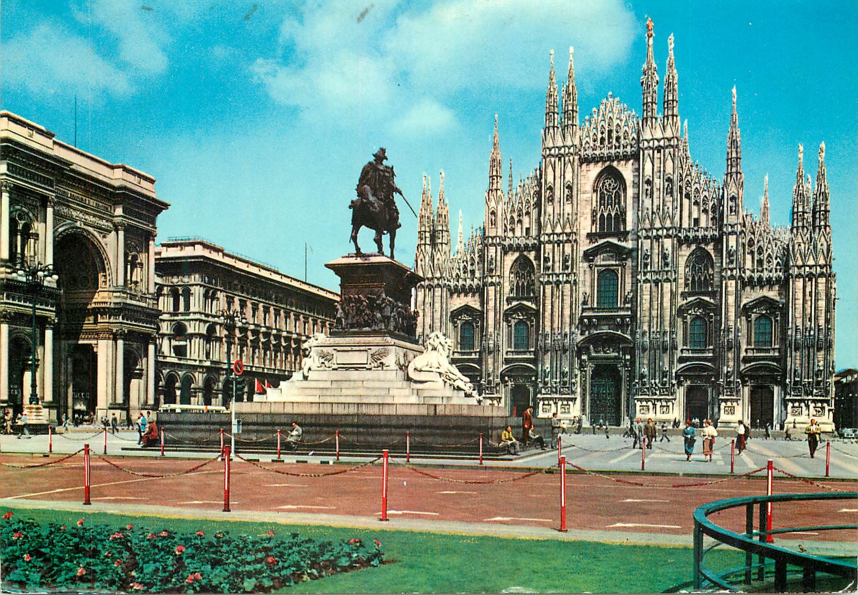 CPM Milano Place du Dome