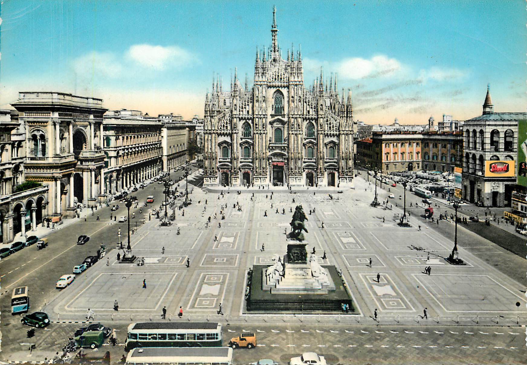 CPM Milano Place du Dome