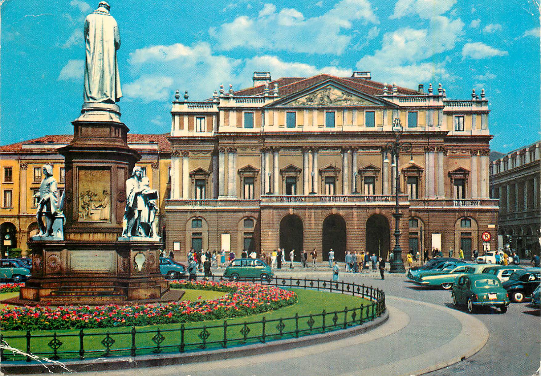 CPM Milano Theatre et Place de la Scola