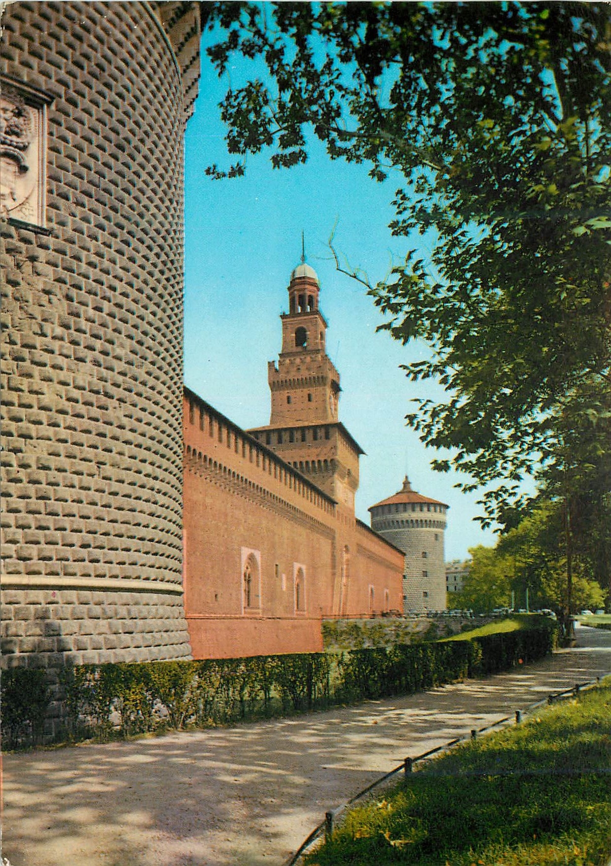 CPM Milano Le Chateau Sforza