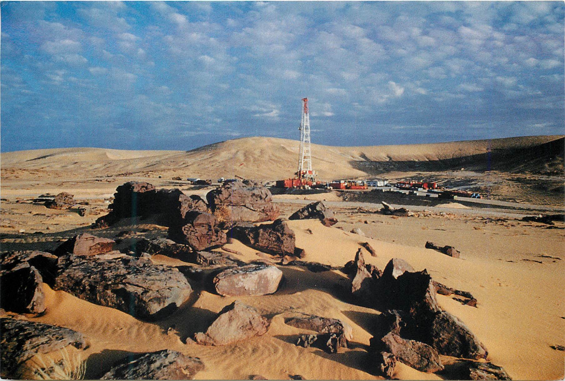 CPM Arabie Saudi Aramco drilling rig at work Petrole Oil