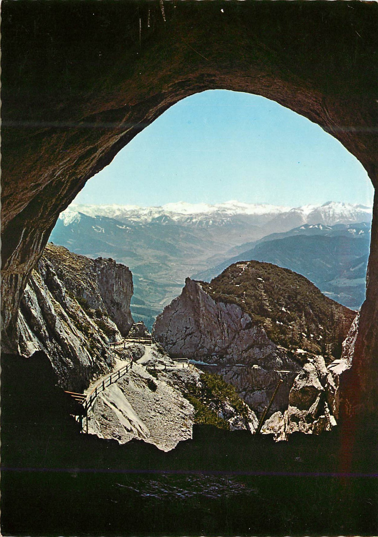 CPM Ausblick aus dem hohleneingang mit beibzangensteig