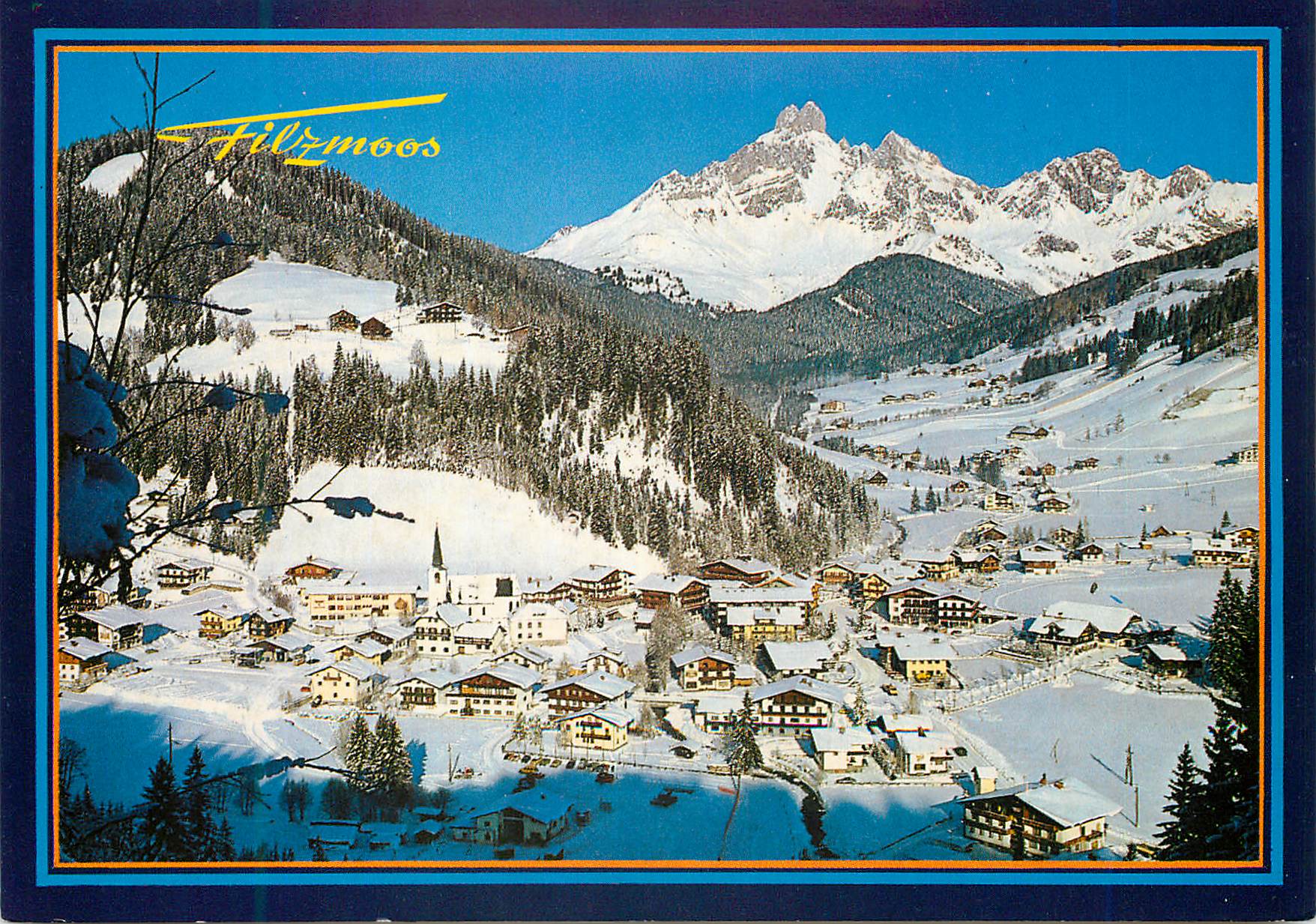 CPM Filzmoos 1057 m das ideale skidorf im pongau land salzburg im hintergrund bischtsmutze