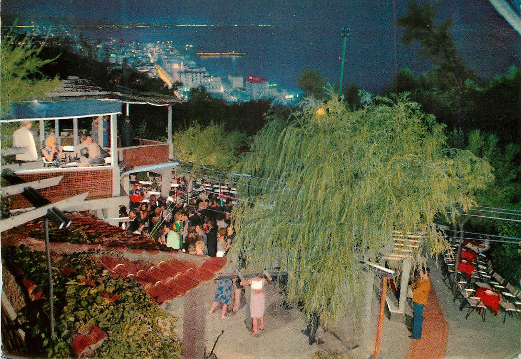 CPM Cattolica Vue du dancing Anacapri la nuit
