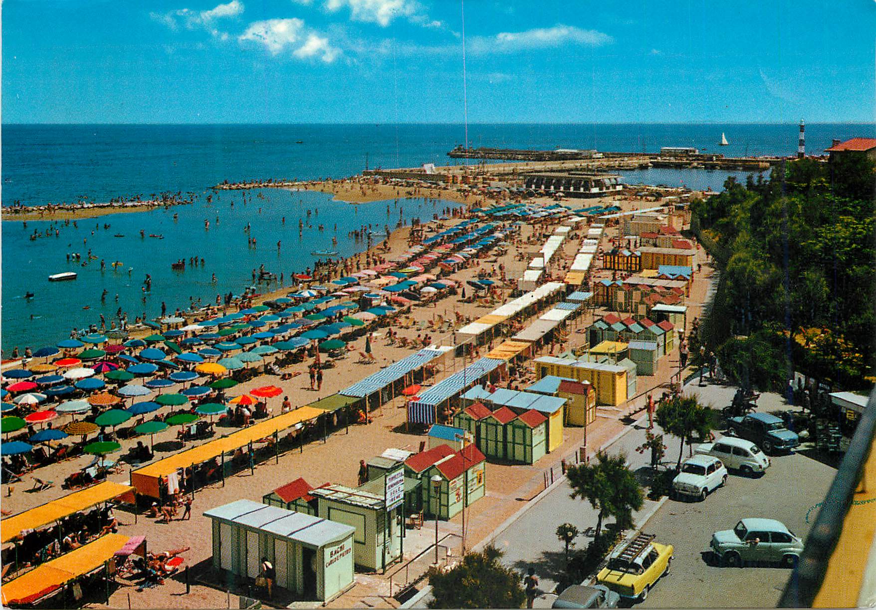CPM Cattolica Promenade le long de la mer et darse