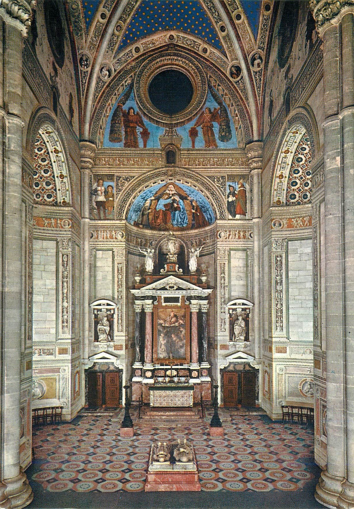 CPM Certosa di Pavia Autel des reliques
