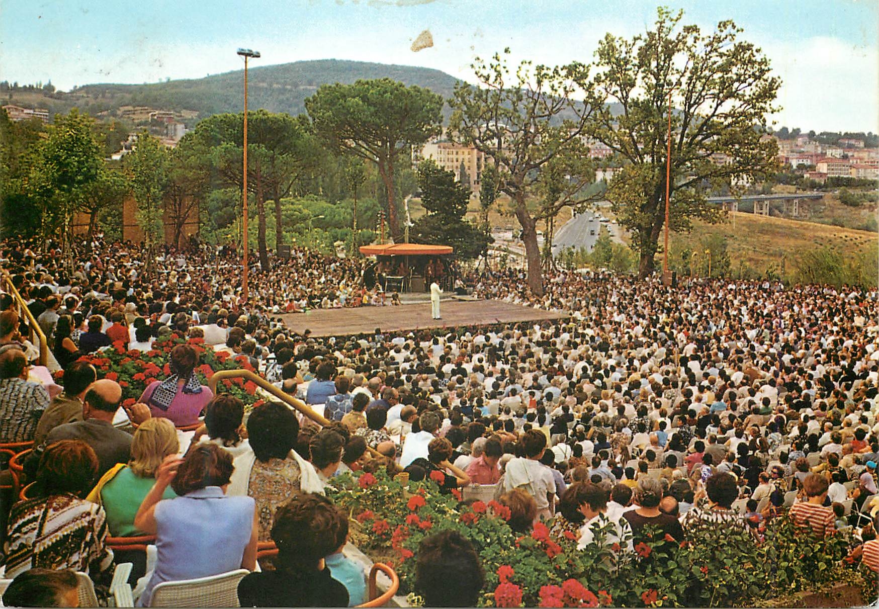 CPM Chianciano terme sorgente acquasanta parco fucoli trattenument musicali pomeridiani