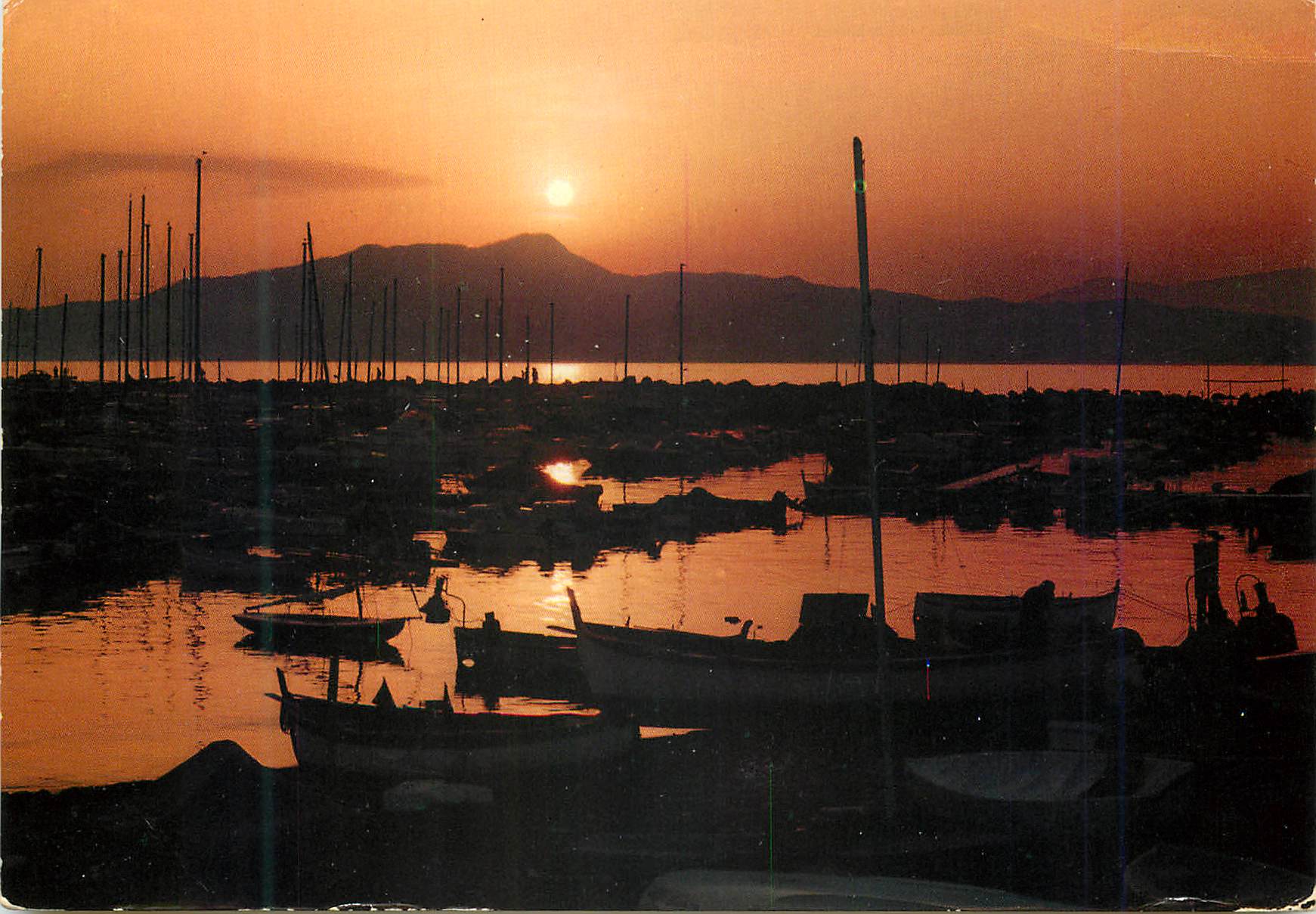 CPM Riviera azzurra chiavari tramonto sul porto