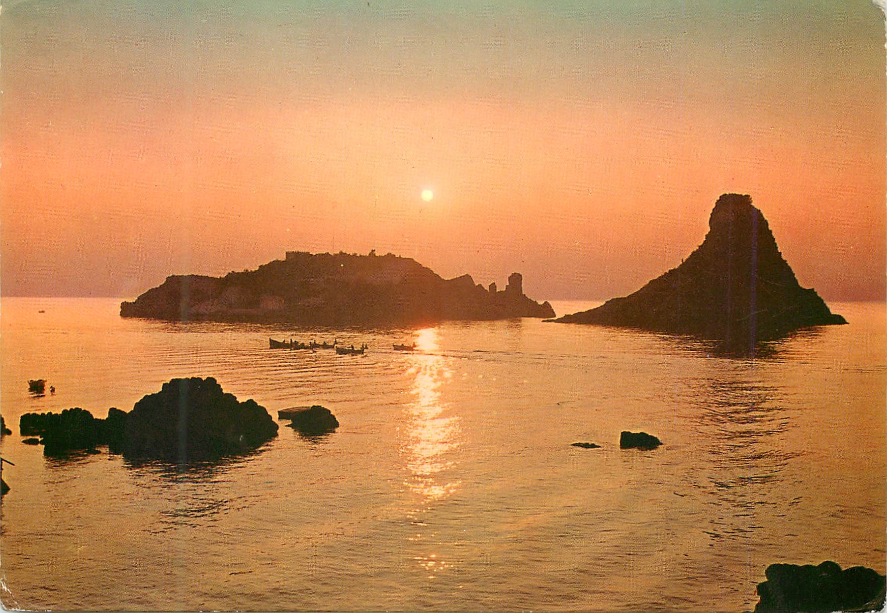 CPM Catania l'ile lachea avec la grande roche