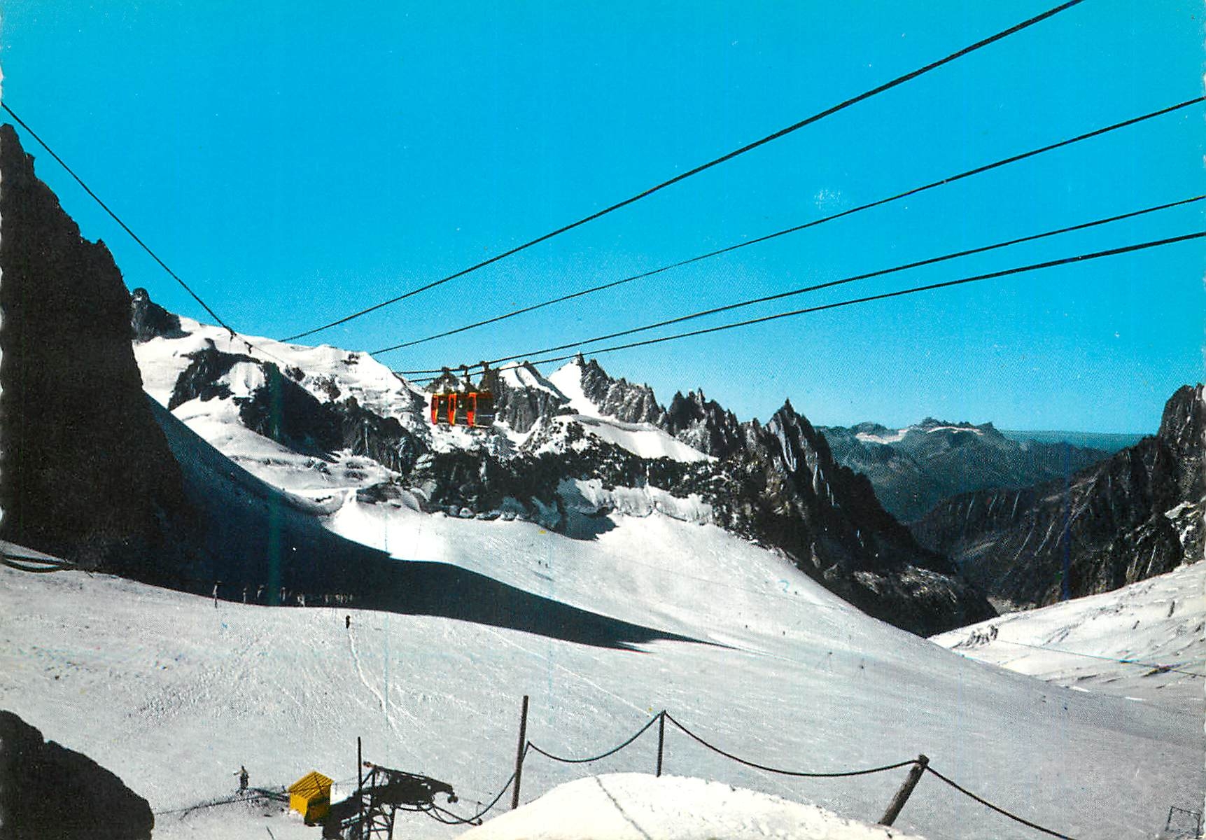 CPM Courmayeur m 1224 la vallee blanche la vert 4122 m alg dru