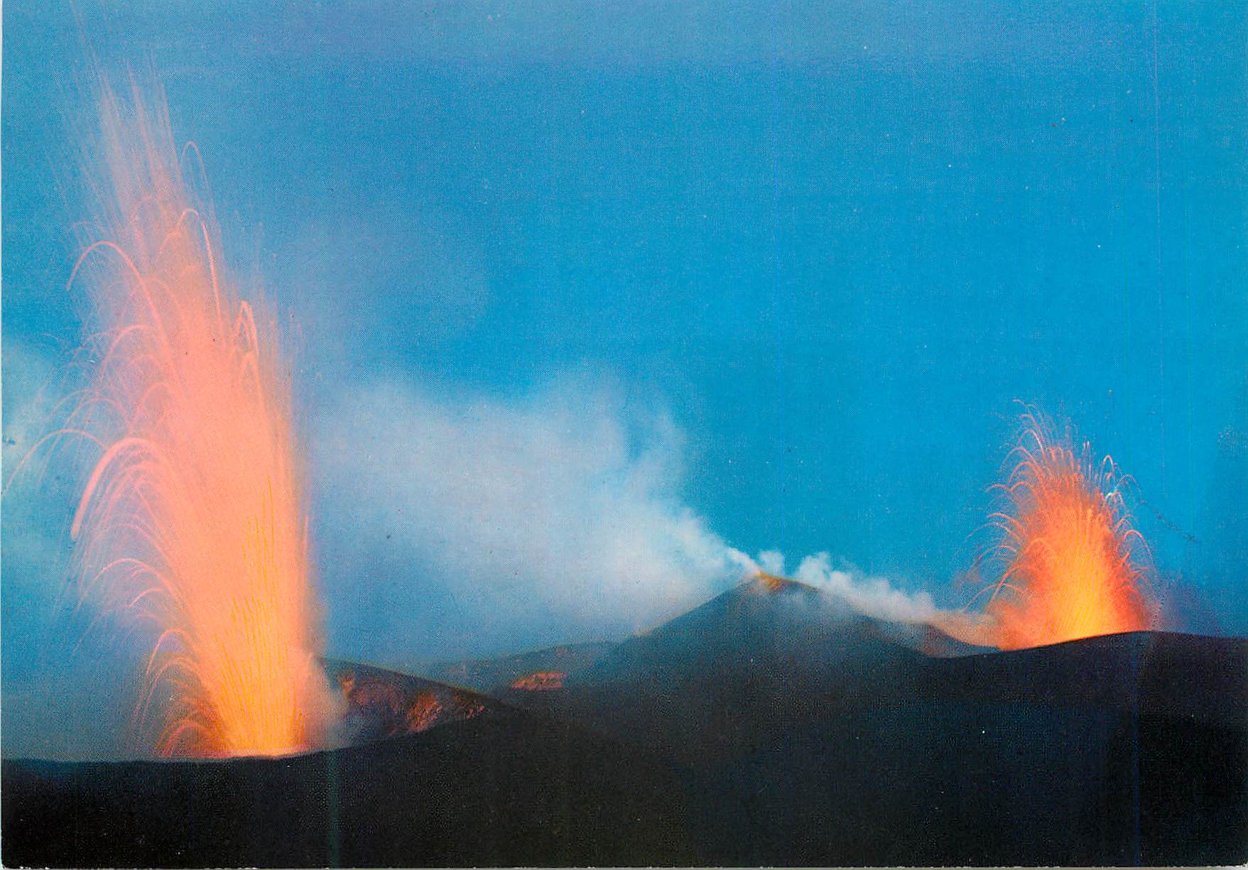 CPM Stromboli le cratere eruptions an astonishing unimaginable reality
