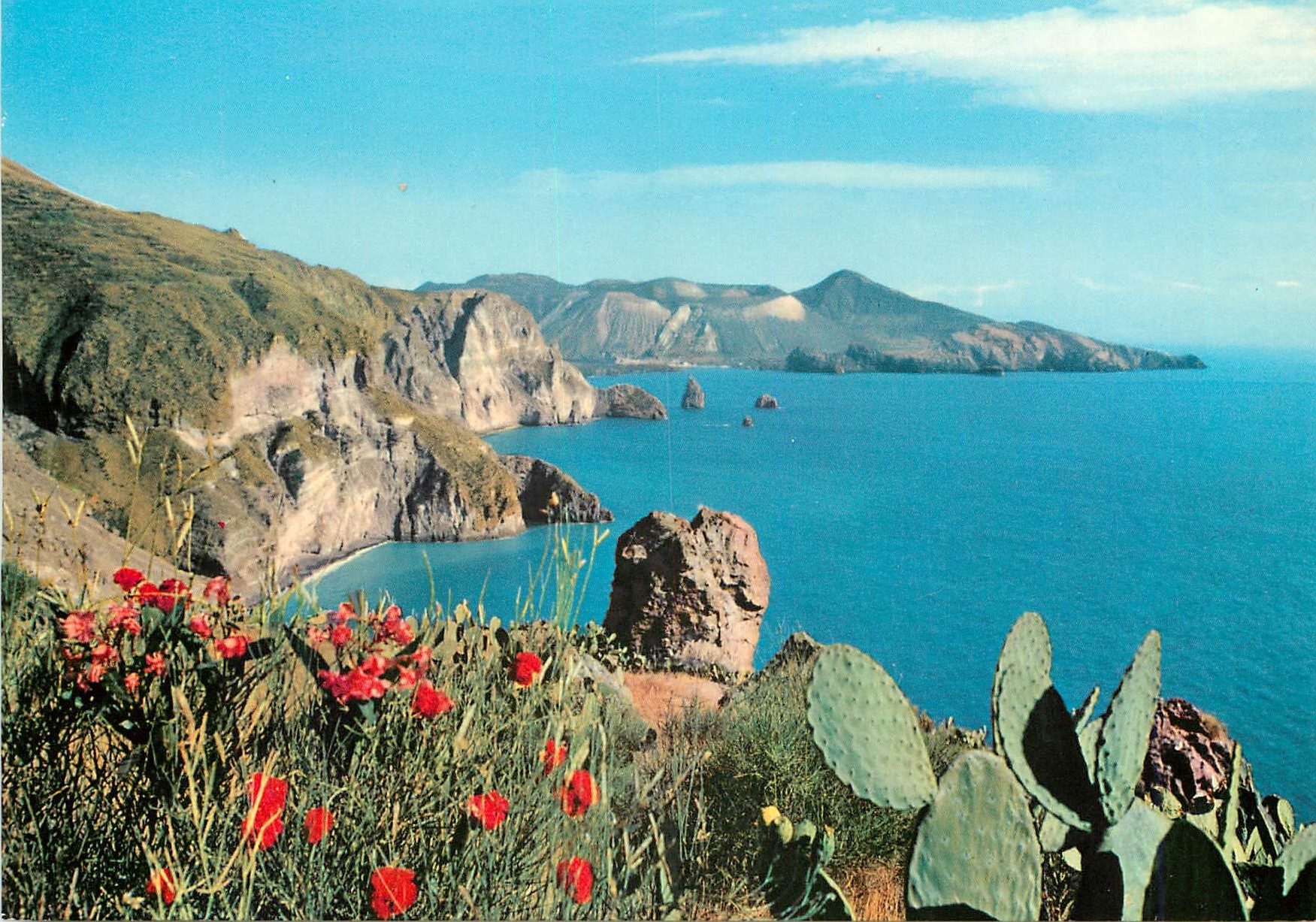 CPM Isola di lipari (italy) quattrocchi les faraglioni et vulcano