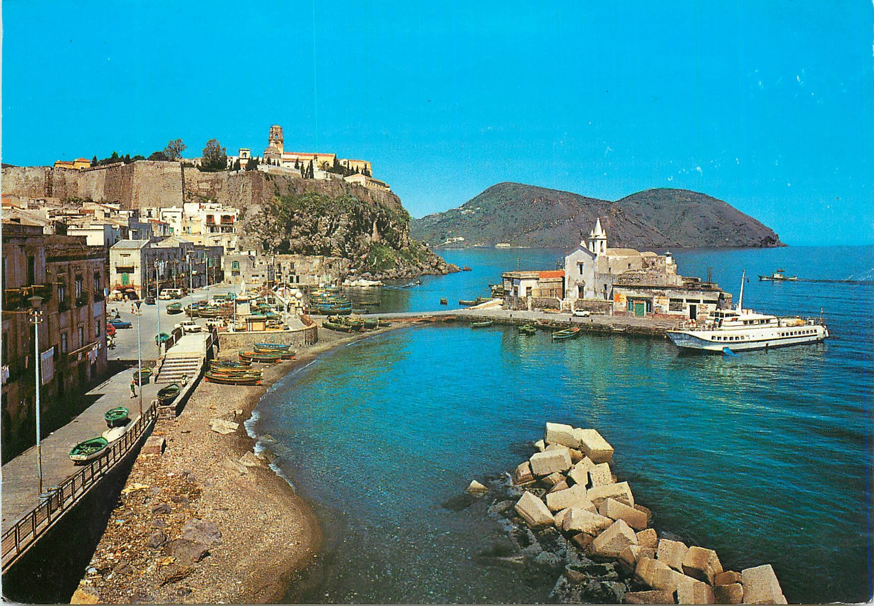 CPM Eolie isola di lipari court bord de la mer