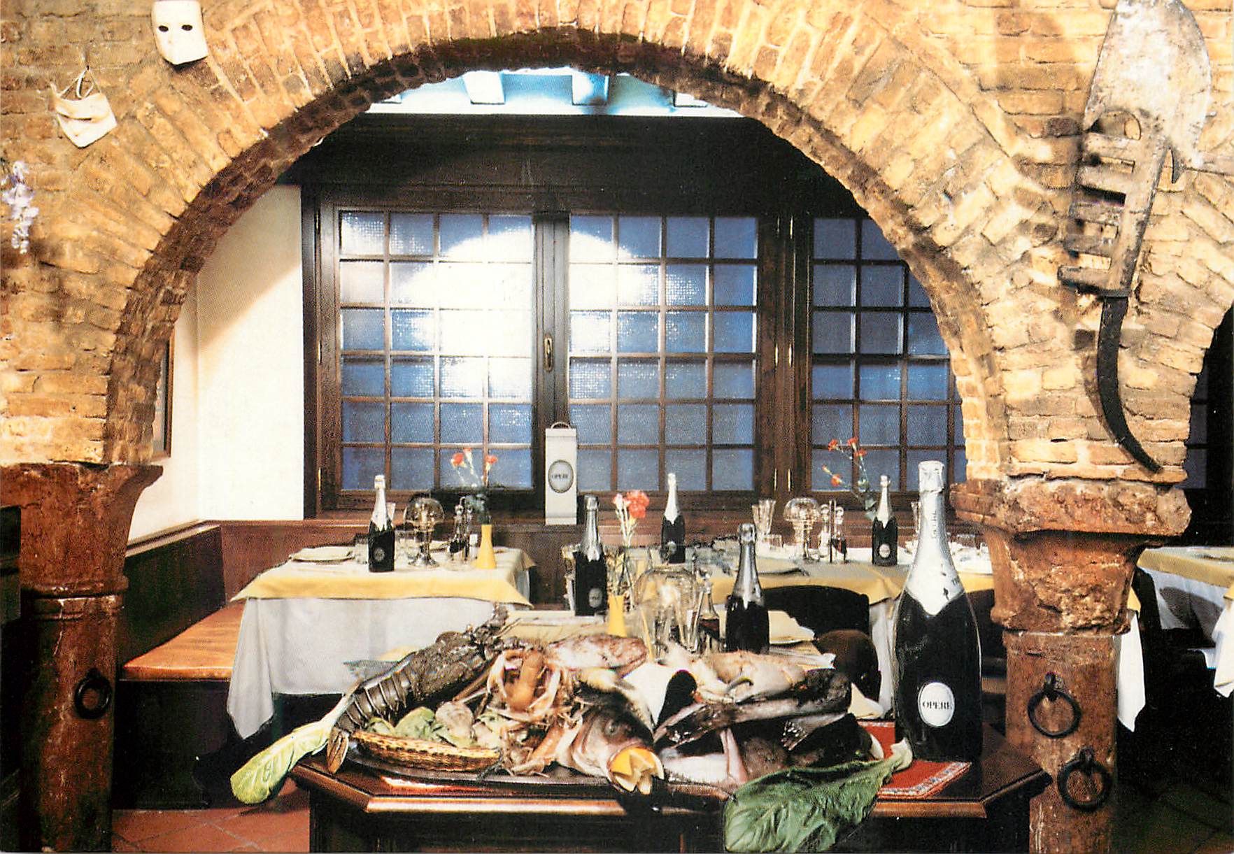 CPM Presente lo spumante classico italiano opere metodo champenois anche al ristorante a la vecia cavana