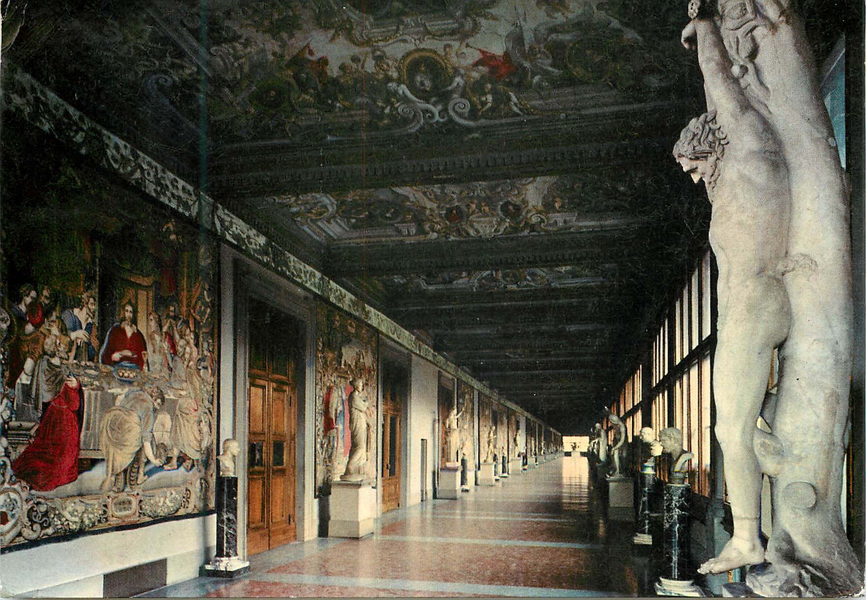 CPM Firenze galerie des utizzi troisiemme couloir
