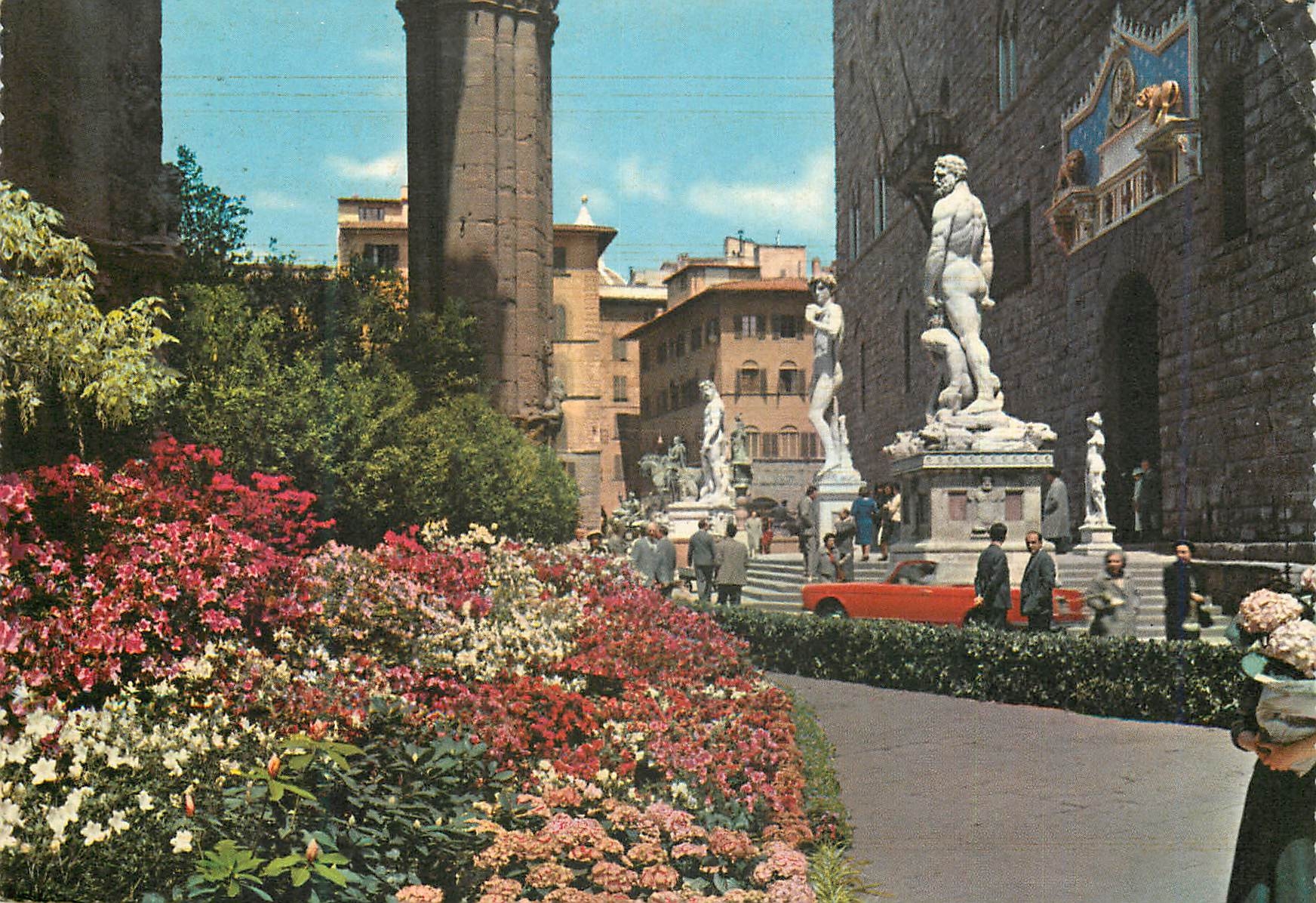 CPM Firenze montre des fleurs place de la seigneurie