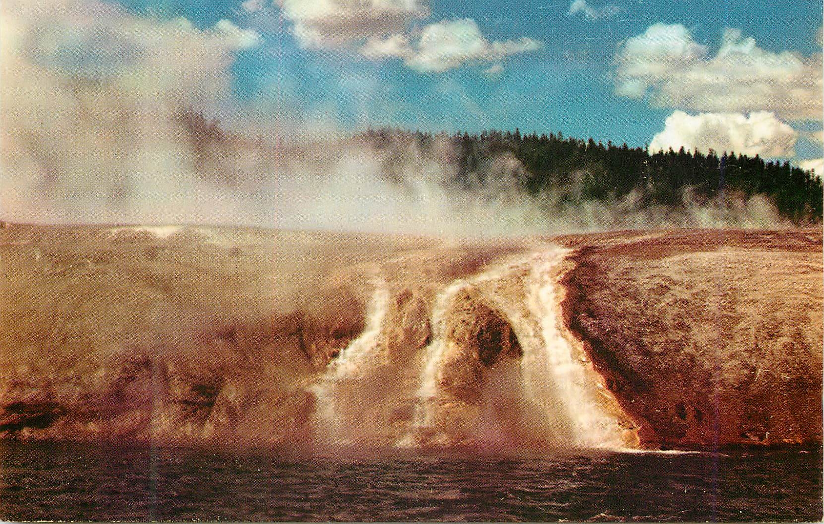 CPA The Overflow of Excelsior Geyser