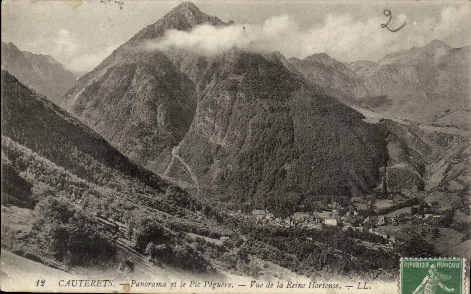 Cauterets — Panorama et le Pic Péguère — Vue de la Reine Hortense — LL.