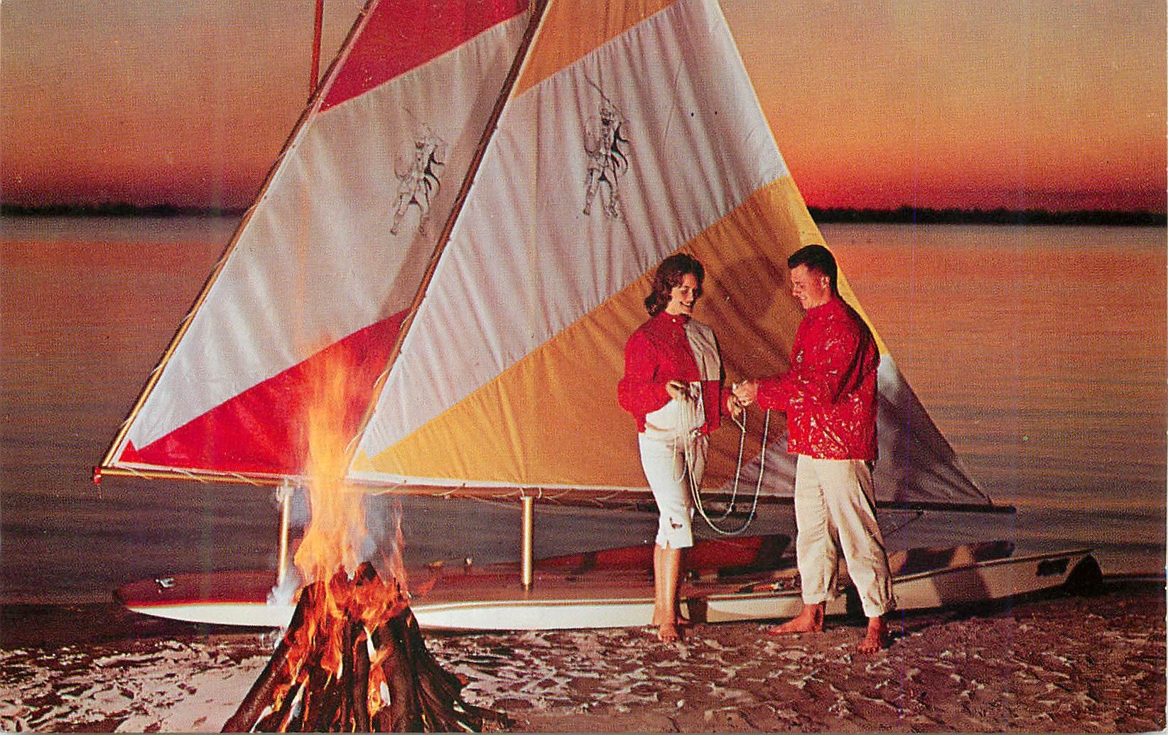 CPM Evening on the beach after a day of Sailing Bateau