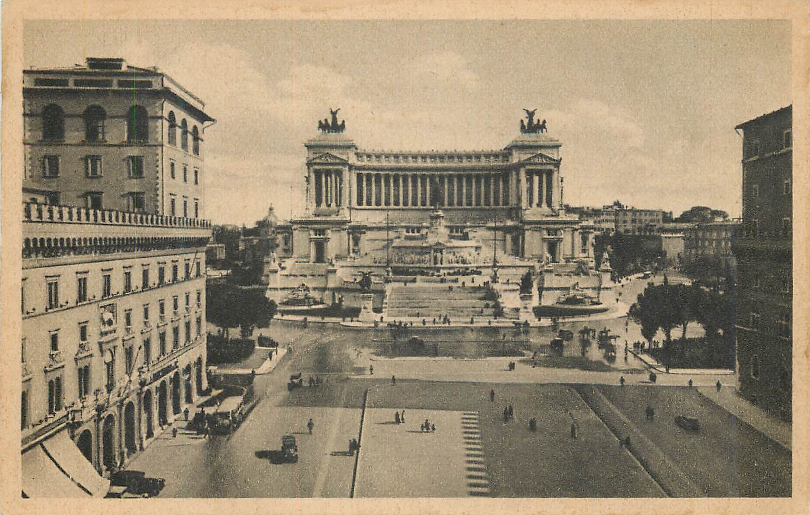 CPA Roma Place Venezia et Monument a Victor Emmanuel II