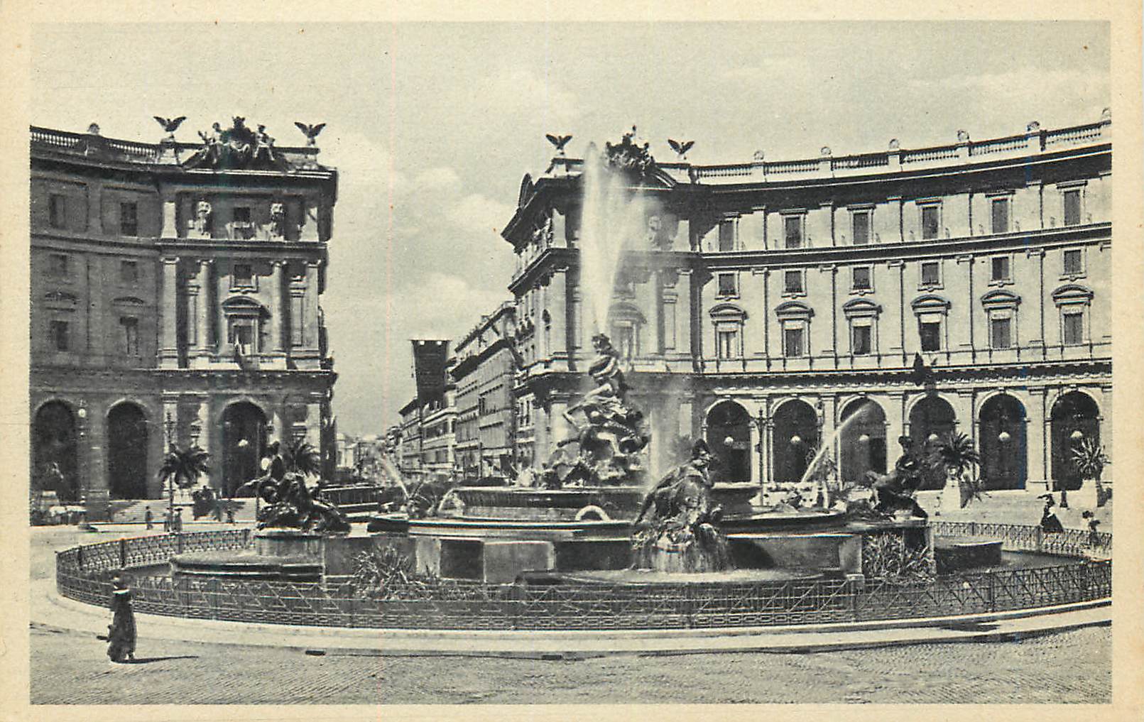 CPA Roma Plazza Esedra Fontana delle Naladi