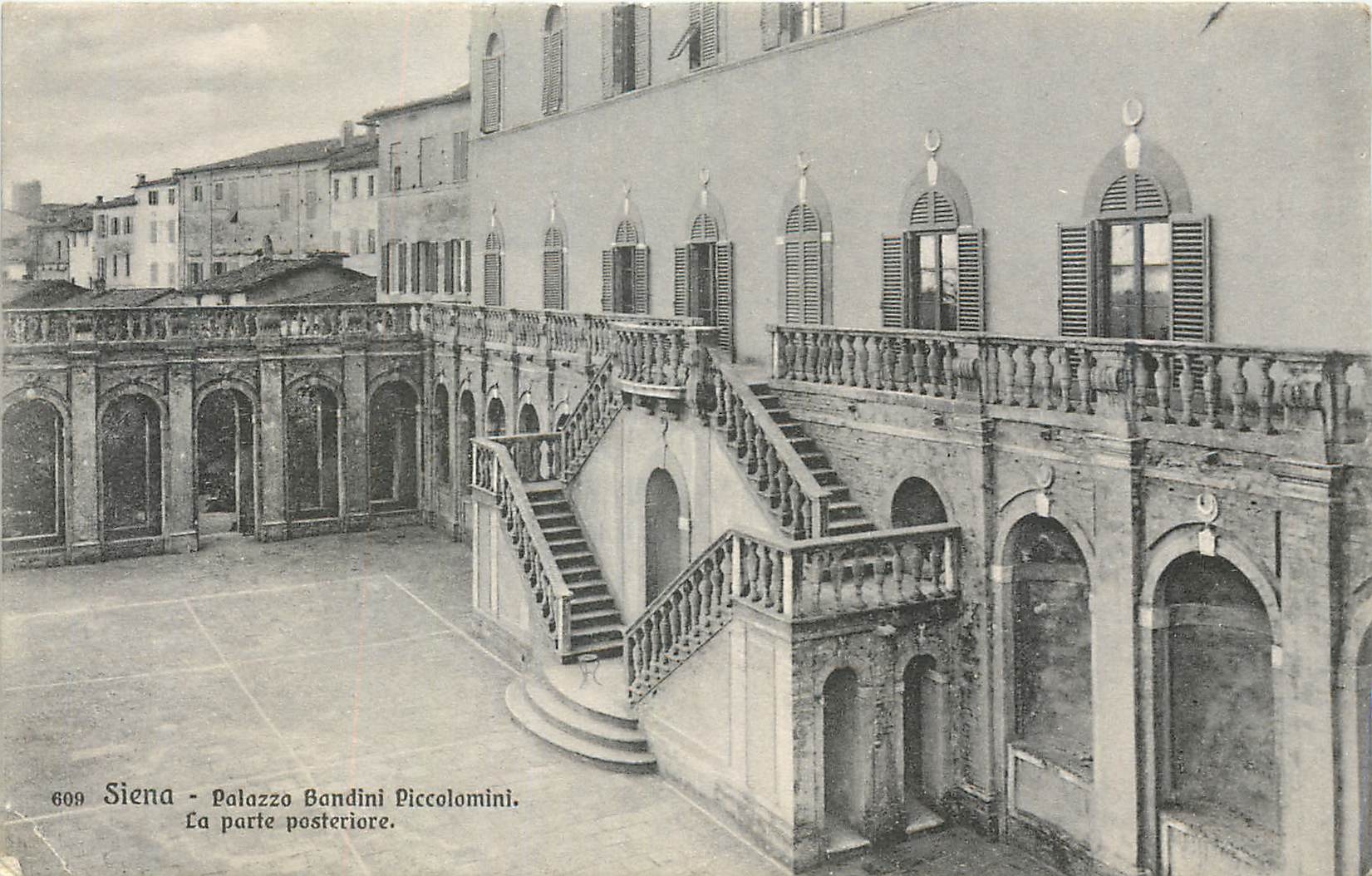 CPA Siena Palazzo Bandini Piccolomini La porte posteriore