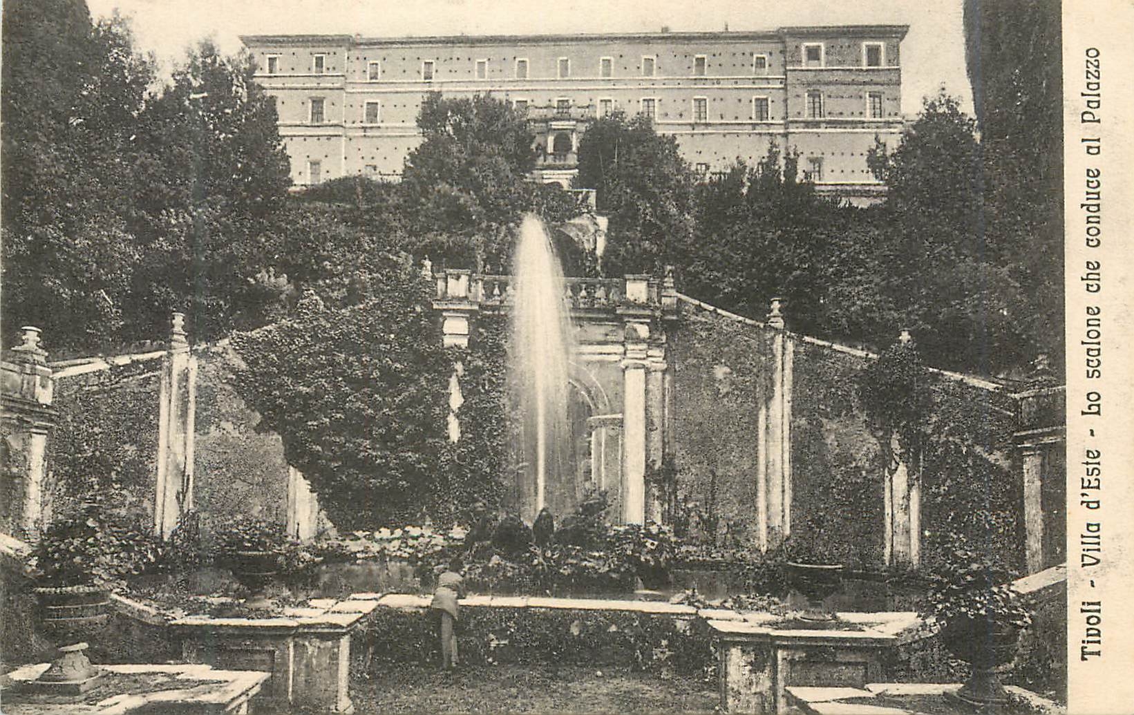 CPA Tivoli Villa d'Este Lo scalone che conduce al Palazzo