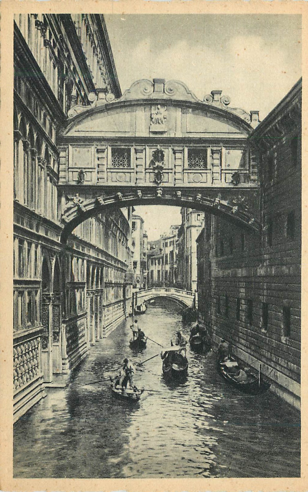CPA Venezia Pont des Soupirs Bateaux