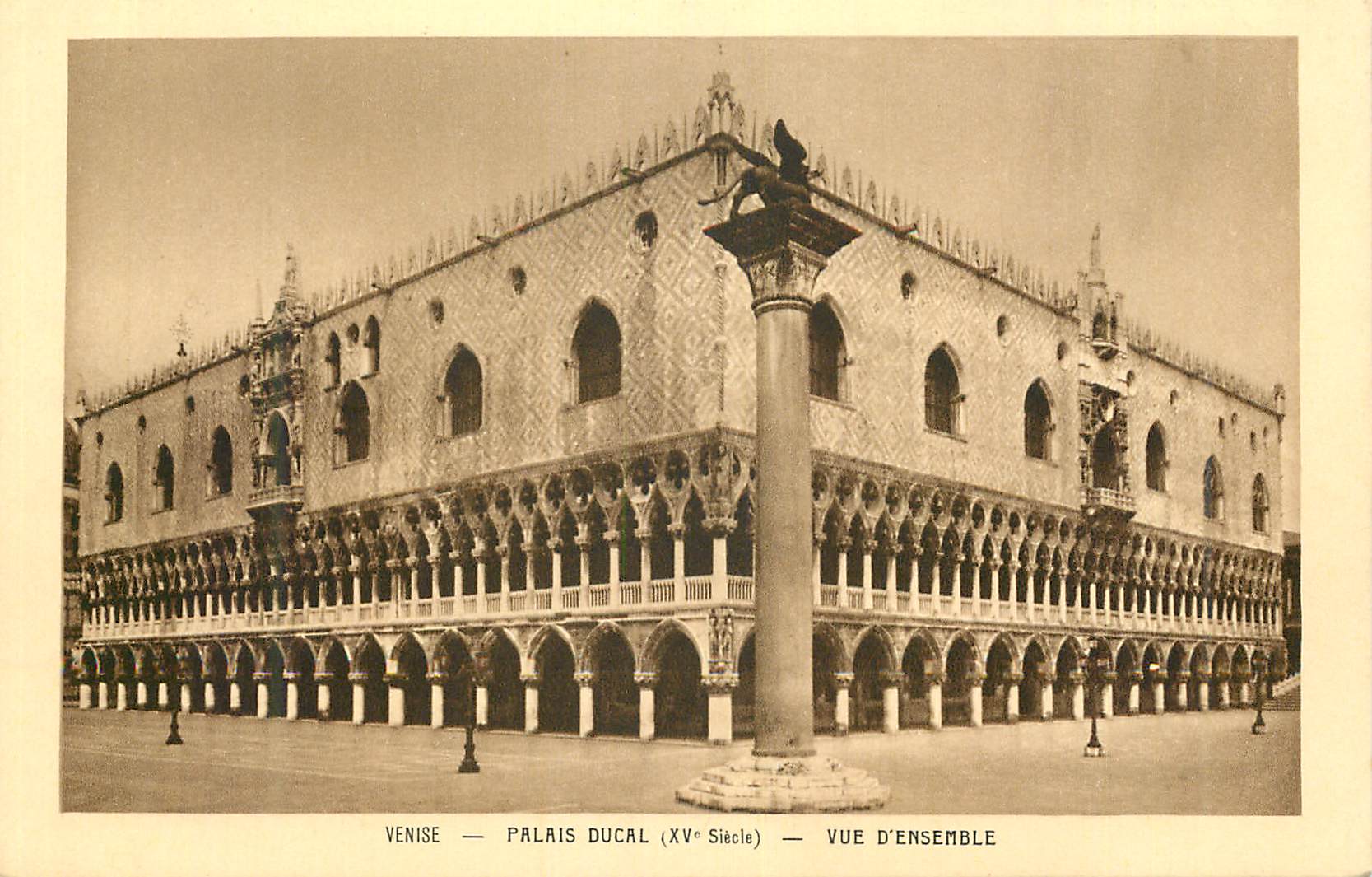 CPA Venise Palais Ducal (XV siecle) Vue d'ensemble