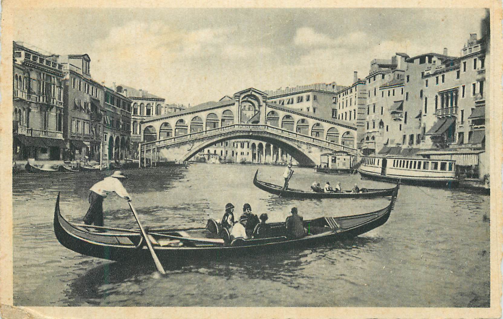 CPA Venezia Pont de Rialto Bateau
