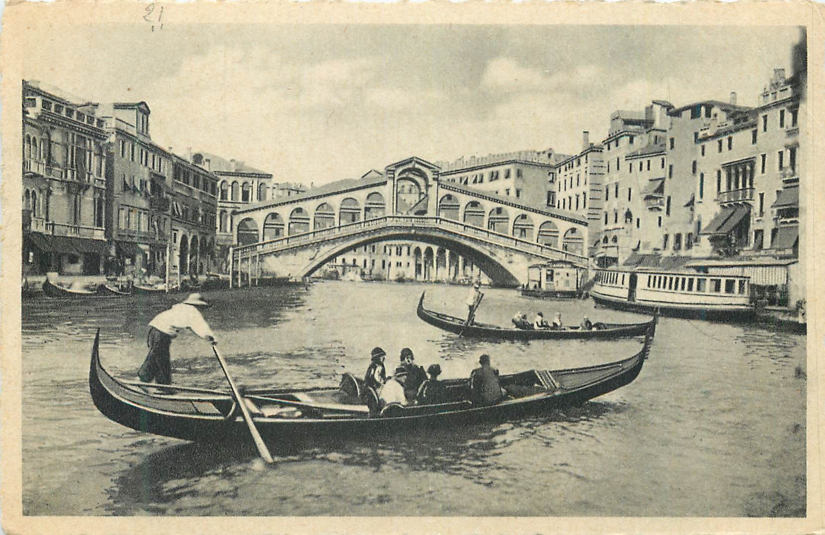 CPA Venezia Pont de Rialto Bateau