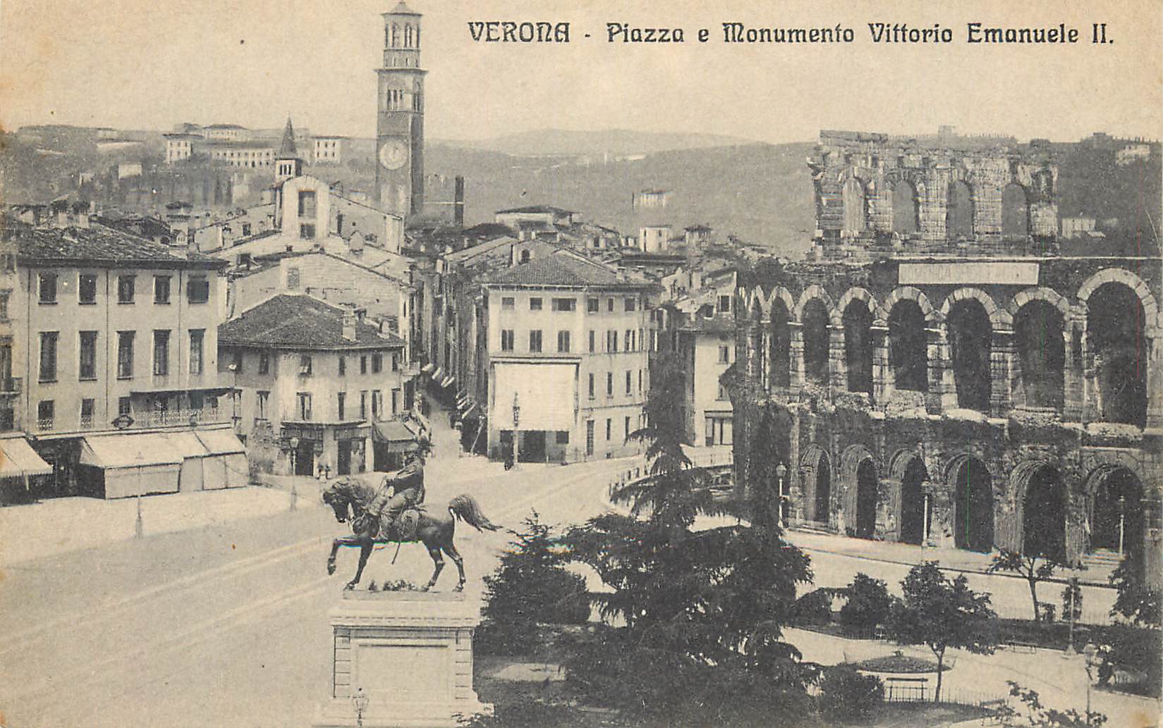 CPA Verona Piazza e Monumento Vittoria Emanuele II