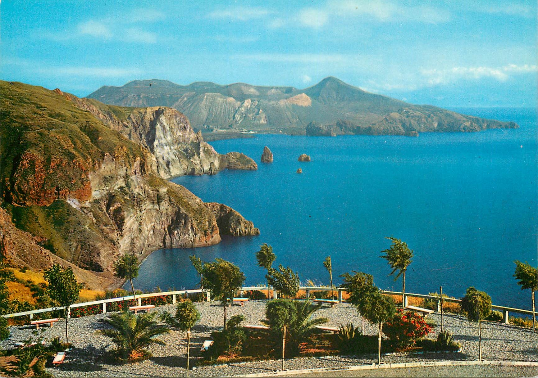 CPM Isola di Lipari (Italy) Quattrochi Les Faraglioni et Vulcano