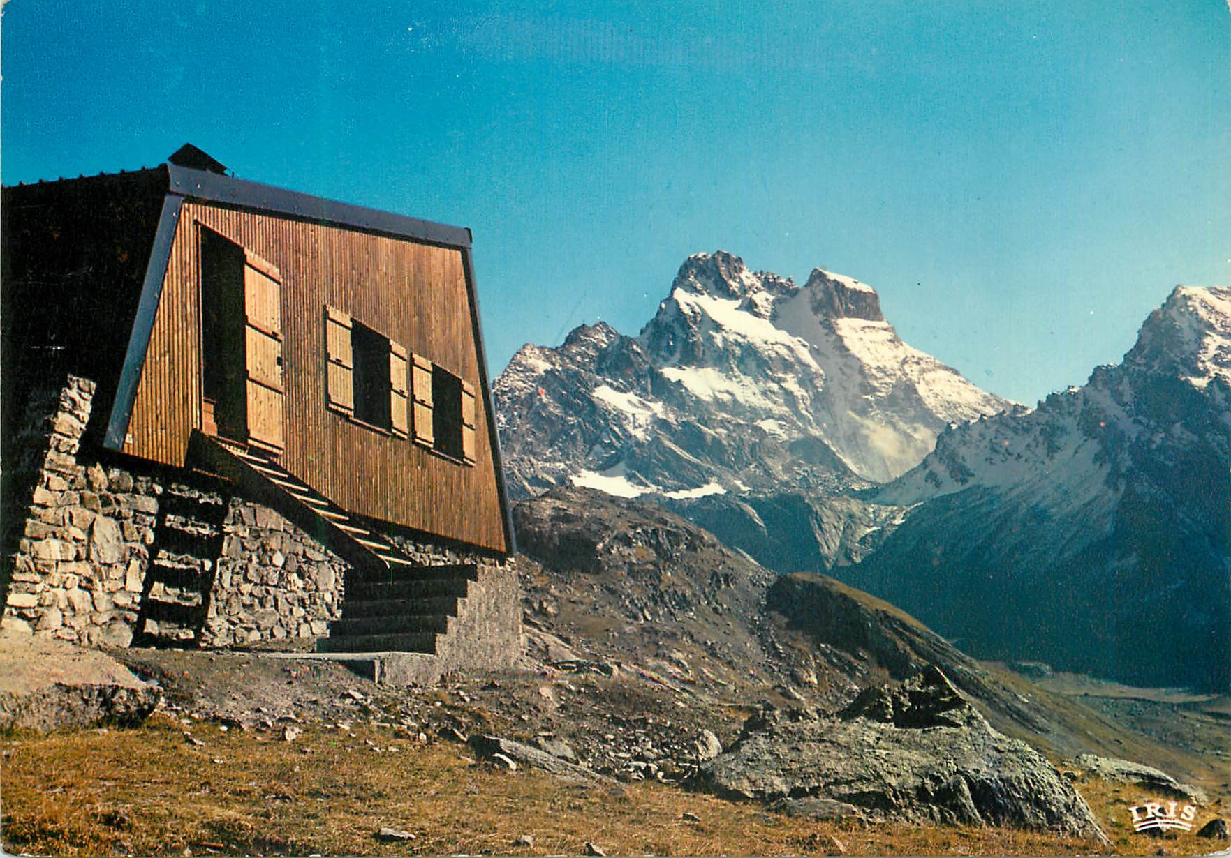 CPM Le Refuge Baillif-Viso et le mont Viso