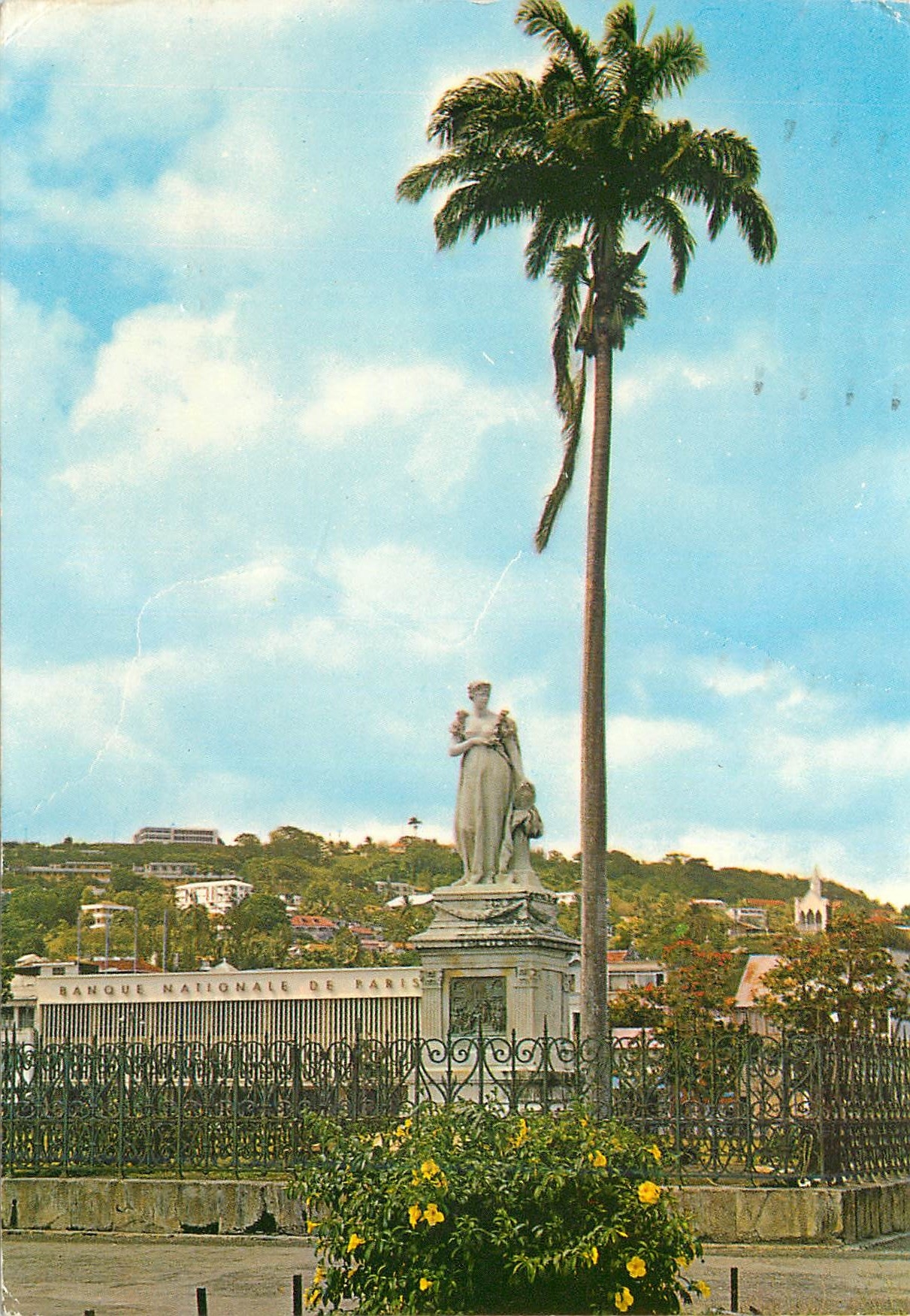 CPM Martinique Fort-de-France Statue de l'Imperatrice Josephine sur la Savane