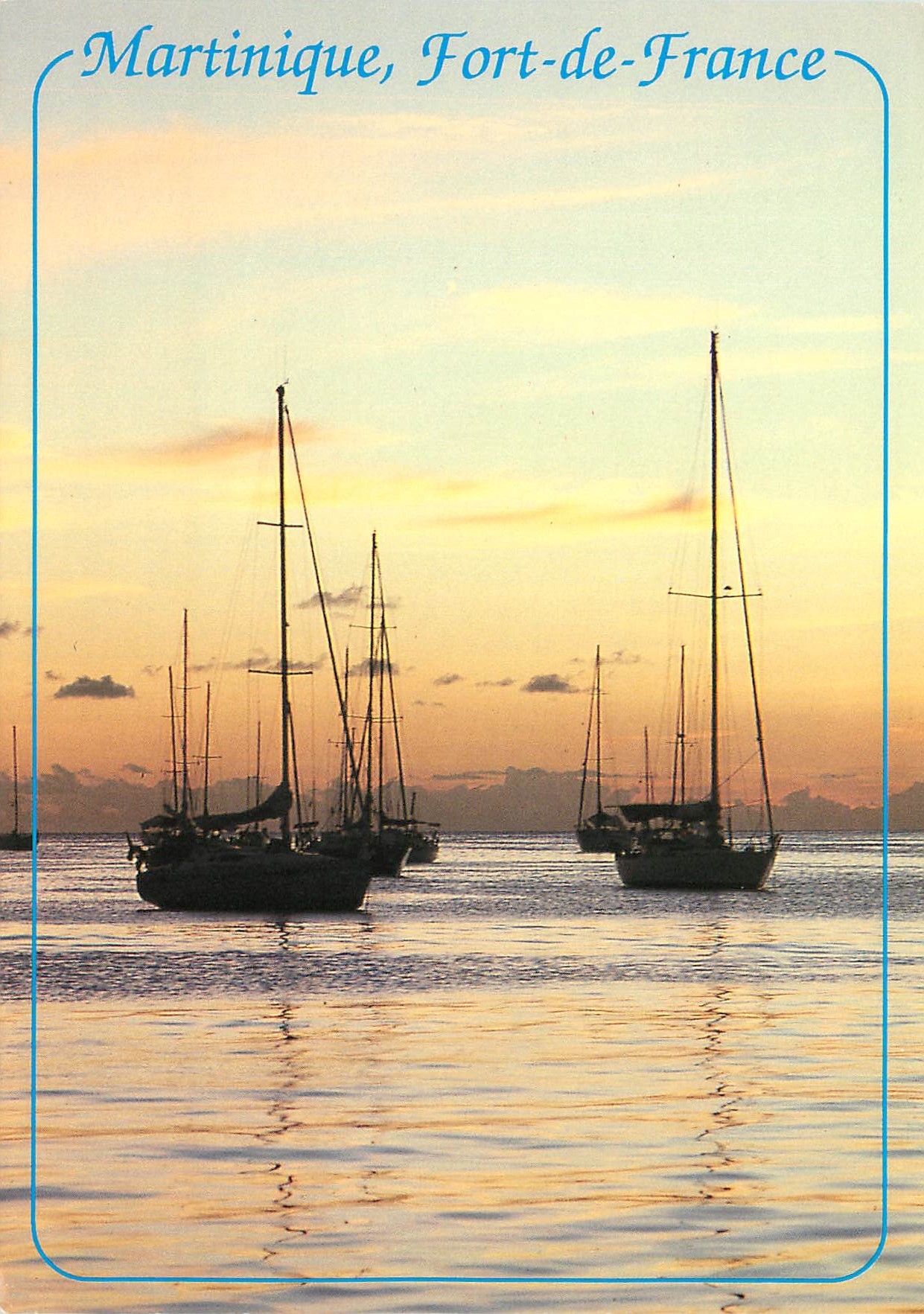 CPM Martinique Fort-de-France Coucher de soleil sur la baie des Flamands