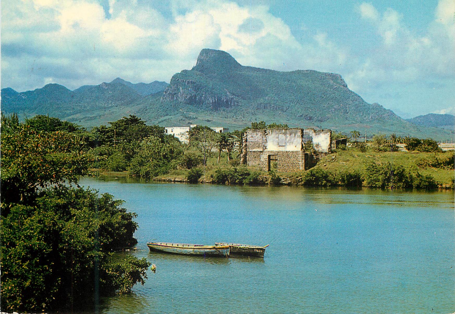 CPM Ile Maurice Rivier la Chaux et Montagne Lion