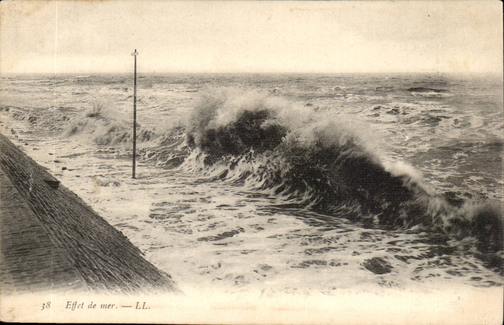 Effet de mer — LL. — n° 38