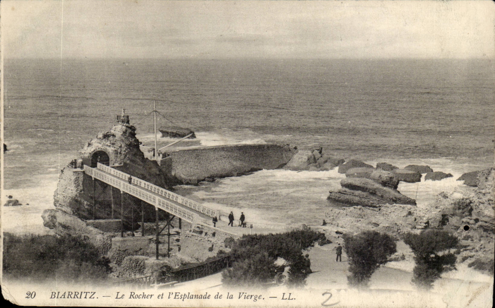 Biarritz — Le Rocher et l'Esplanade de la Vierge — LL. N° 20