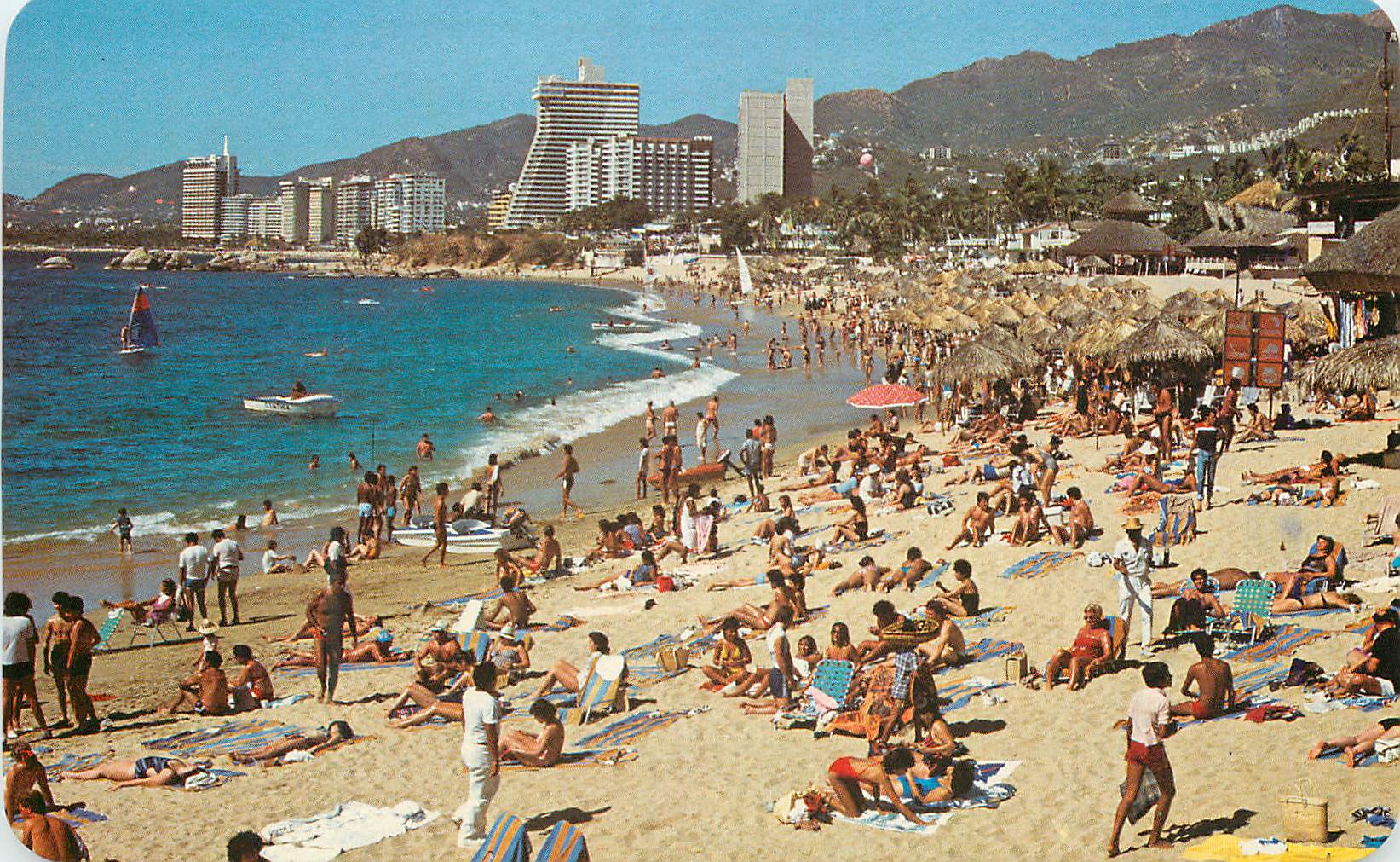 CPM View of the highly popular Condesa Beach. Acapulco Gro Mexico