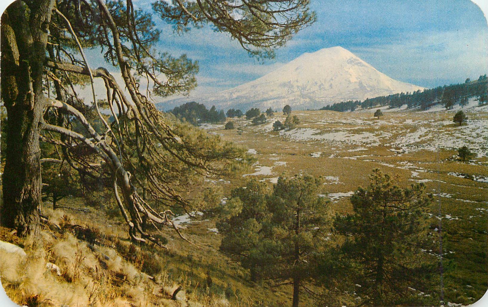 CPM PANORAMIC VIEW OF THE POPOCATEPETL VOLCANO IN THE VALLEY OF MEXICO