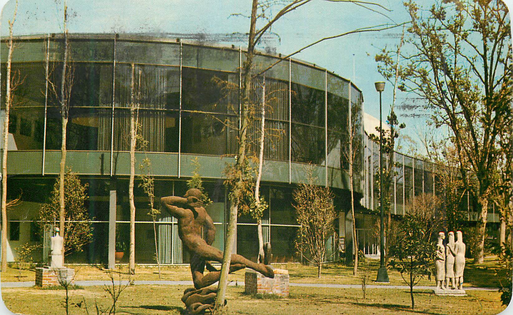 CPM Museum of Modern Art in Beautiful chapultepec park Mexico