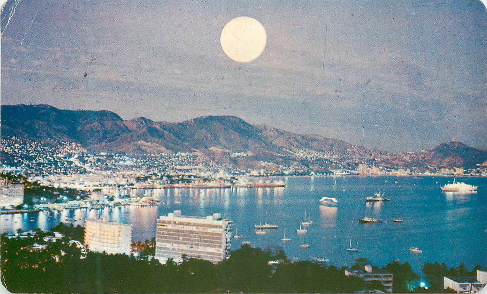 CPM LUNA LLENA EN LA BAHIA Acapulco Gro Mexico