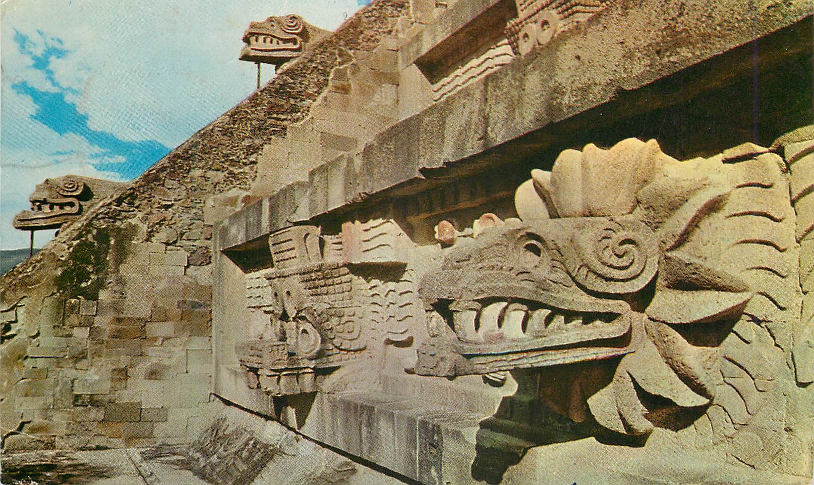 CPM EN LAS PIRAMIES DE SAN JUAN TEOTIHUACAN MEXICO