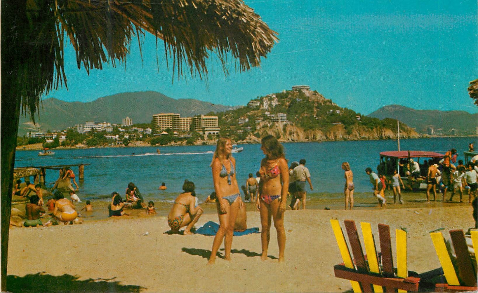 CPM A Pretty View on the-Beach at Roqueta Island Acapulco Gro Mexico