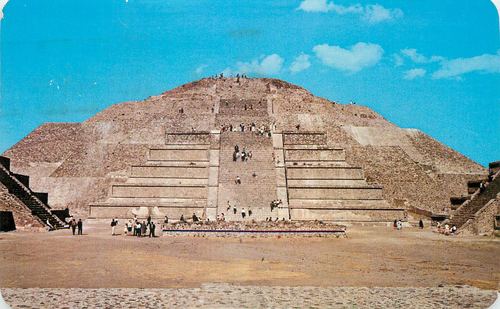 CPM The Plaza and the Pyramid to the Moon San Juan Teotihuacan Mexico