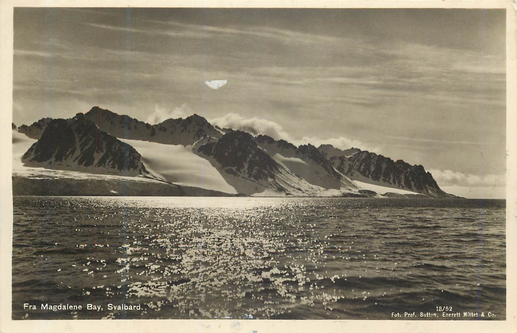 CPA Fra Magdalene Bay Svalbard