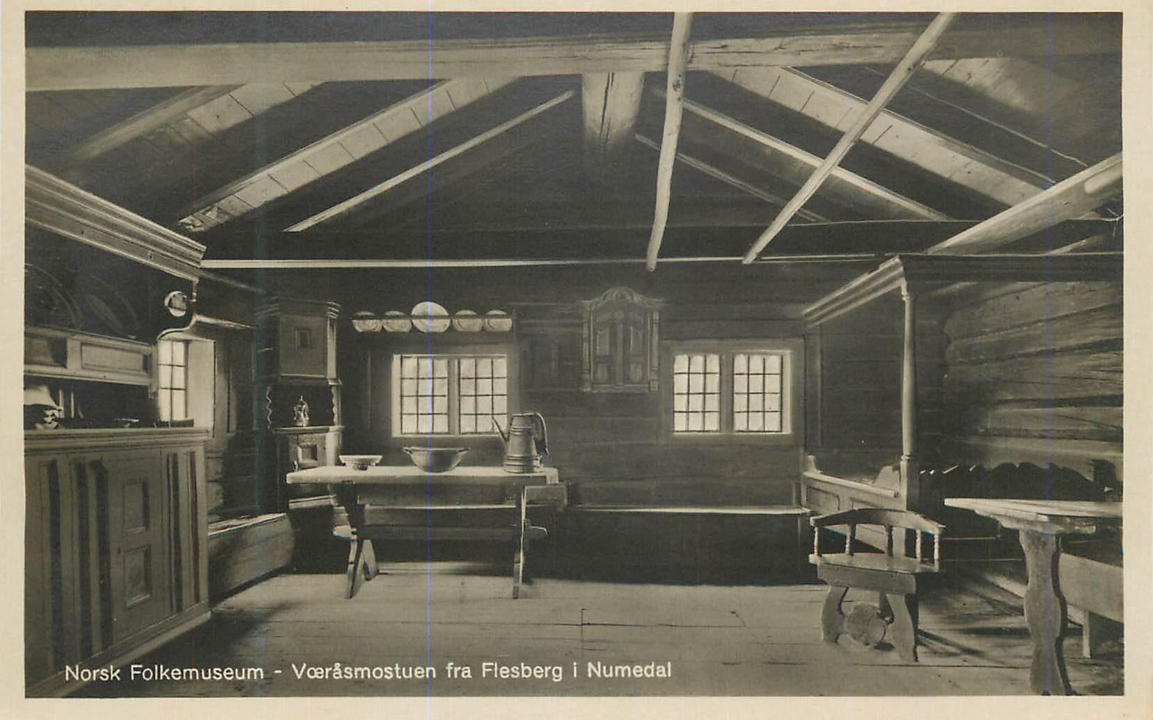 CPA VÆRAASMOSTUEN FRA FLESBERG. NORSK FOLKEMUSEUM

