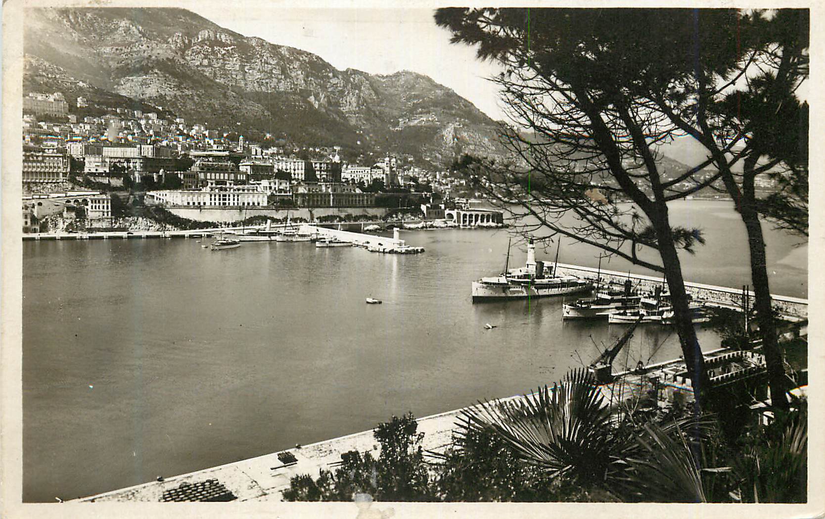 Monte-Carlo et le port d'Hercule — Collection « La Côte d'Azur » — éditeur Rella, n° 821