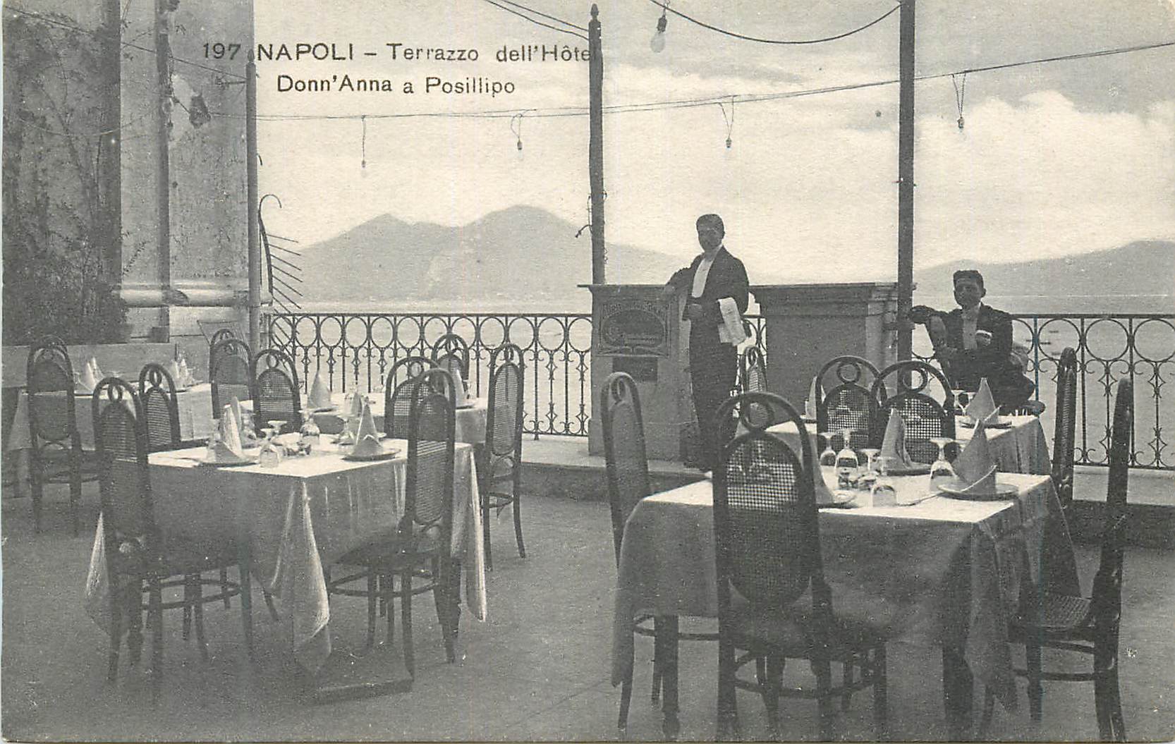 CPM NAPOLI - Terrazzo dell'Hotel Donn’Anna a Posillipo